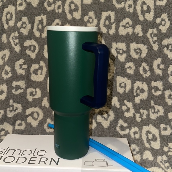 Newly Added❣️Simple Modern TREK 40oz Tumbler in Elemental Mix 😍 New 🆕 Only One - Picture 3 of 17